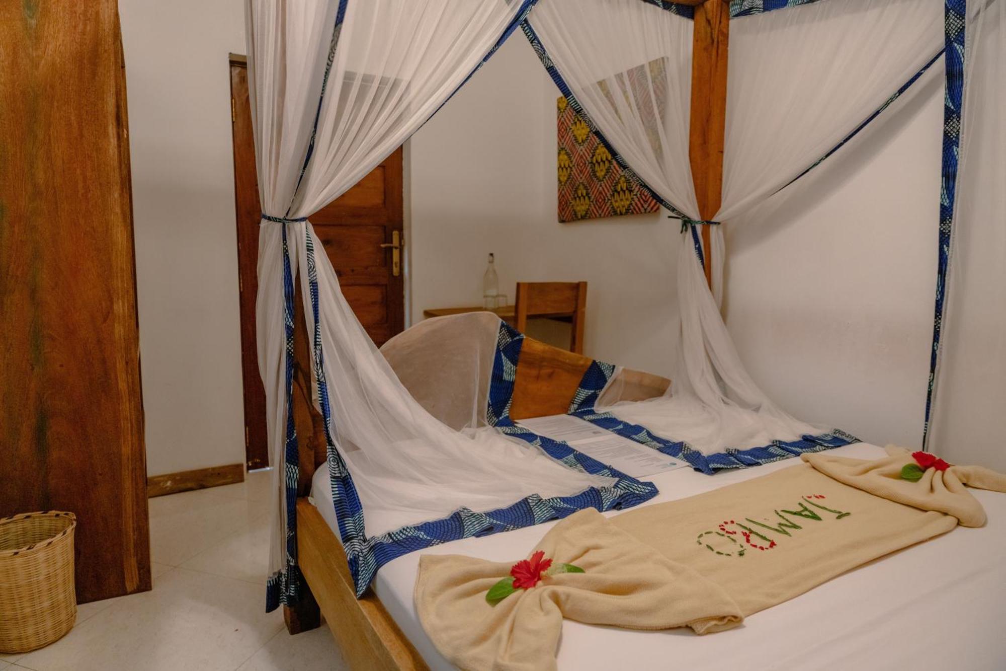 Shoki Shoki Hotel Stone Town Занзибар Экстерьер фото