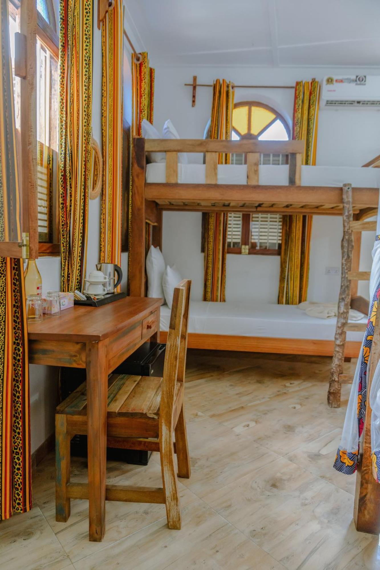 Shoki Shoki Hotel Stone Town Занзибар Экстерьер фото