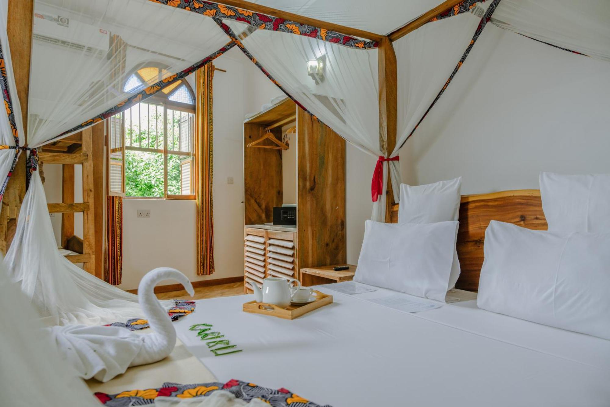 Shoki Shoki Hotel Stone Town Занзибар Экстерьер фото