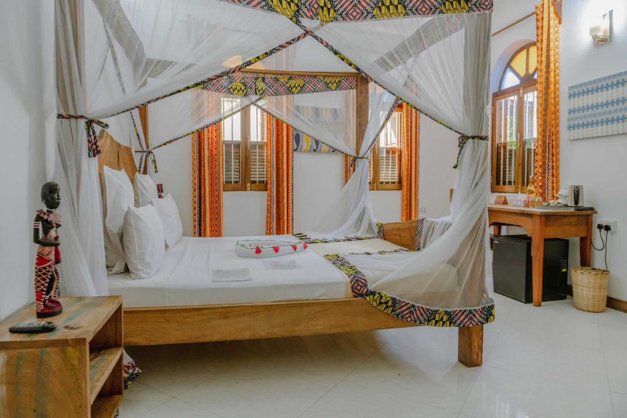 Shoki Shoki Hotel Stone Town Занзибар Экстерьер фото