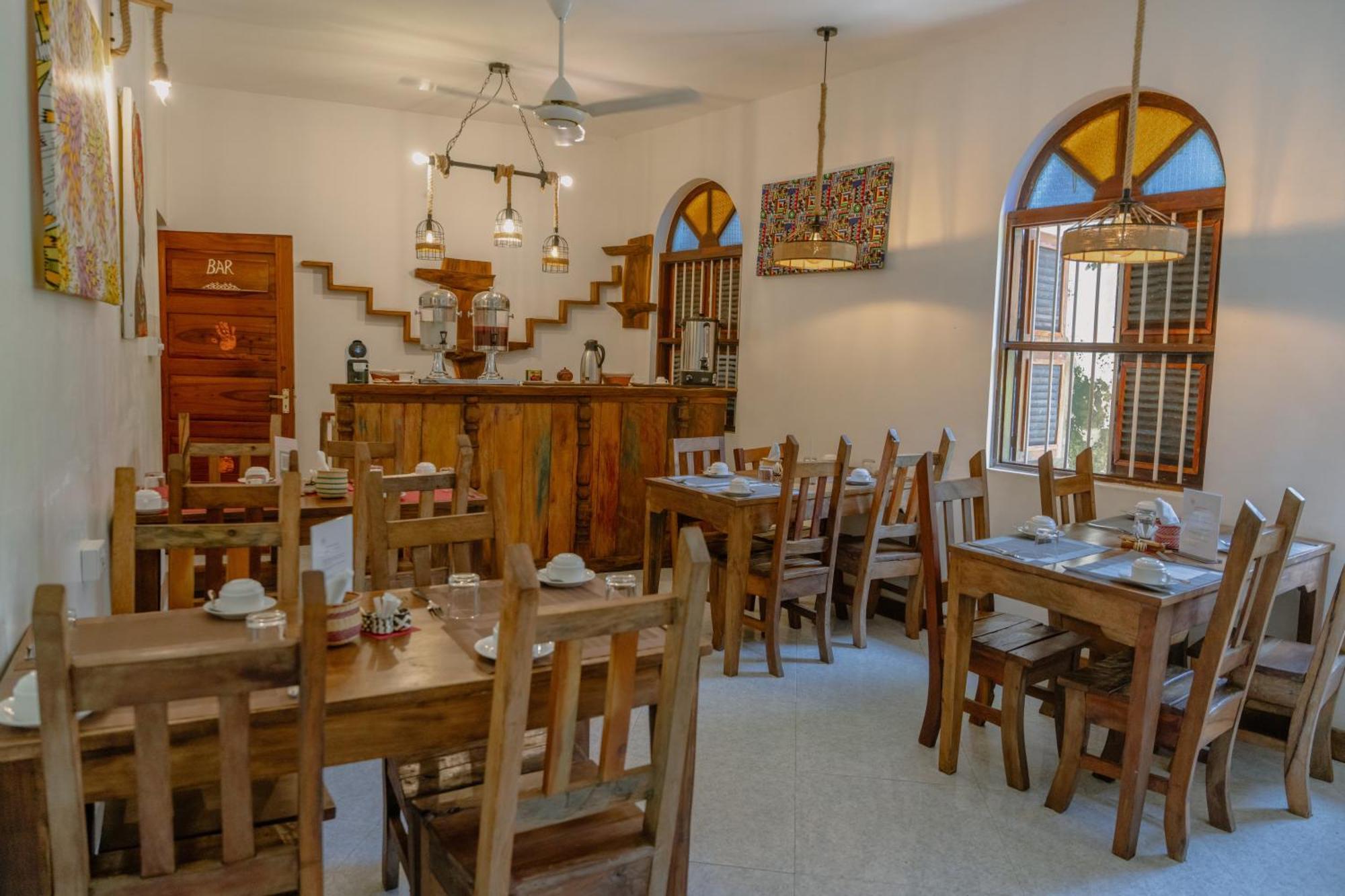Shoki Shoki Hotel Stone Town Занзибар Экстерьер фото
